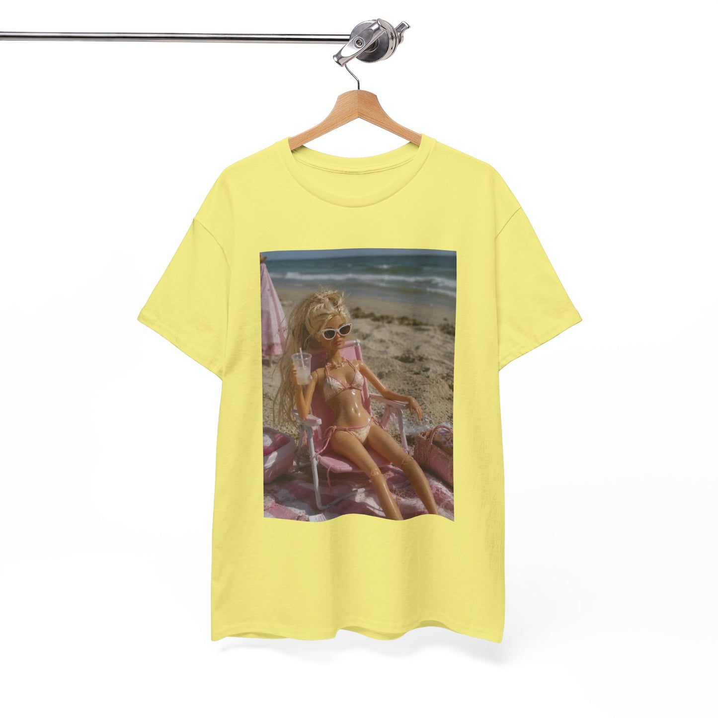 Vintage doll Beach Scene T-Shirt | Retro Doll Summer Print