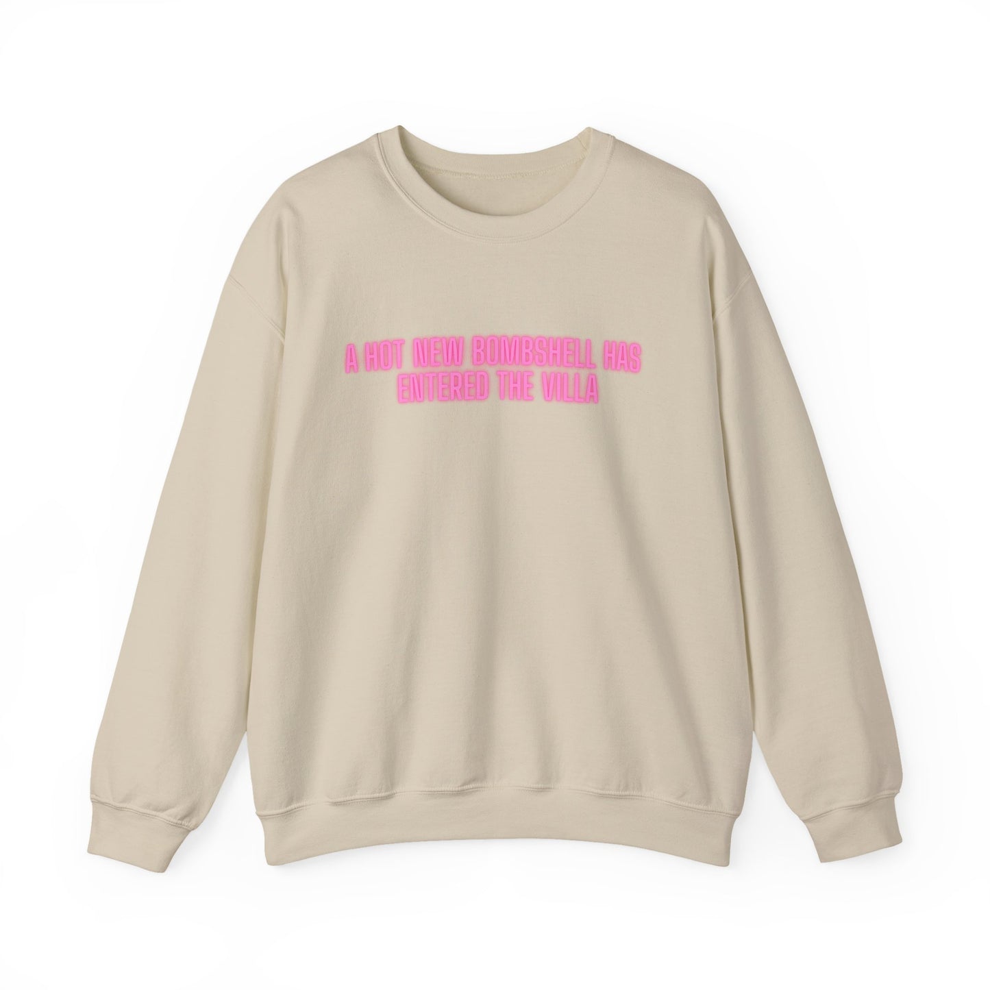 "A Hot New Bombshell Has Entered The Villa" Crewneck Sweatshirt – Pink Slogan Pullover