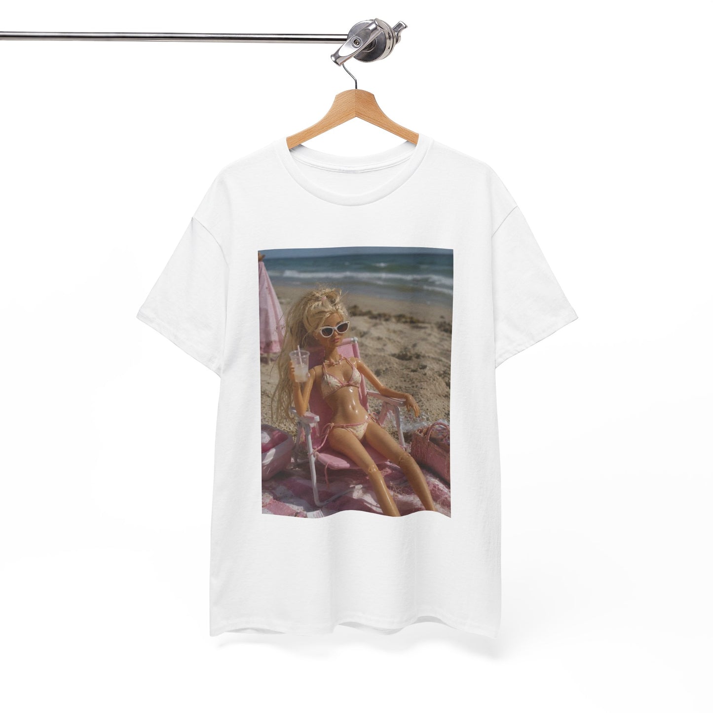 Vintage doll Beach Scene T-Shirt | Retro Doll Summer Print